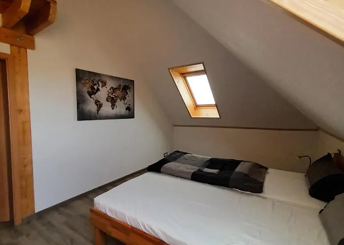 Ferienwohnung Rittergut Rossendorf * دريسدن